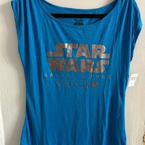 Disney Parks Star Wars Galaxys Edge Landing Opening 2019 Women’s T-shirt Small